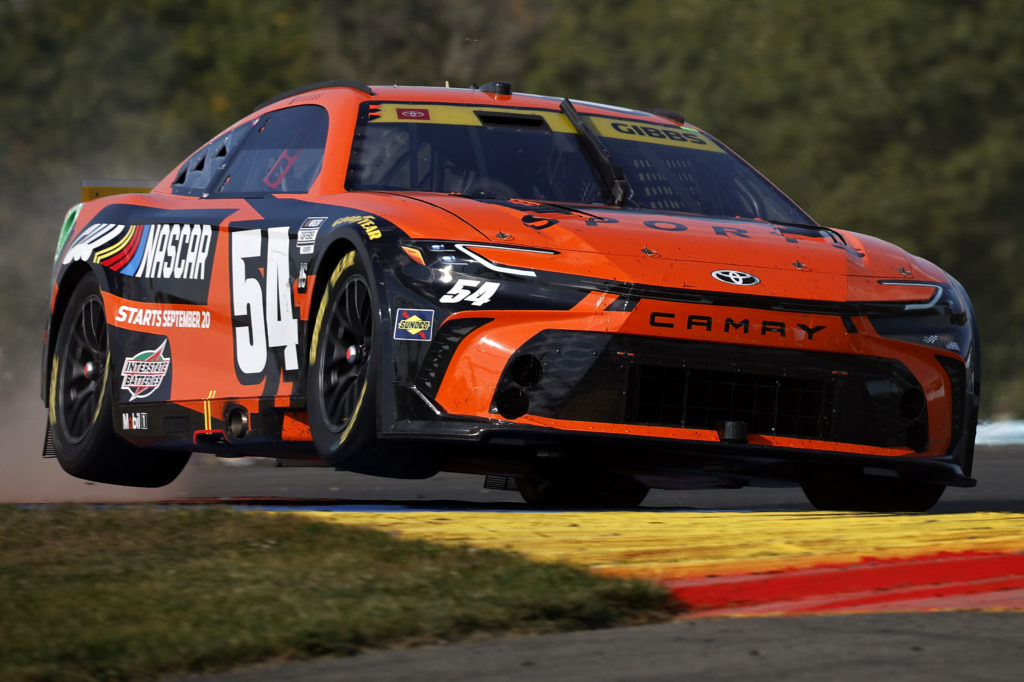 NASCAR Cup Series Go Bowling at The Glen
