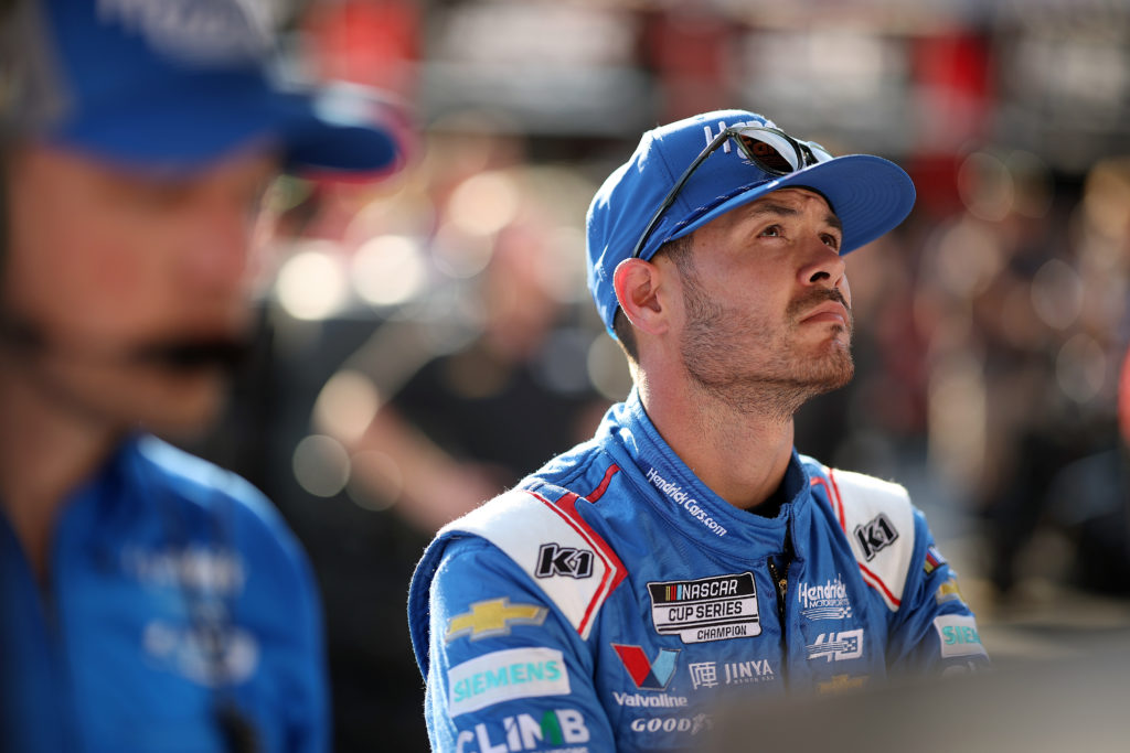 NASCAR Cup Series Bass Pro Shops Night Race - Qualifying
