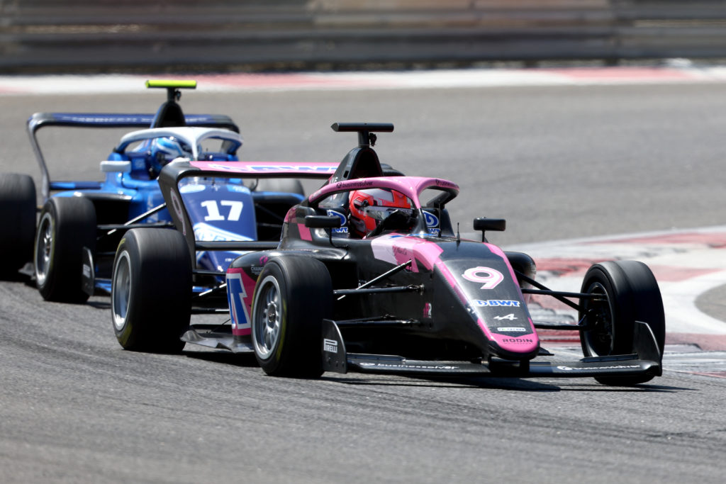 F1 Academy Testing in Abu Dhabi - Day 1