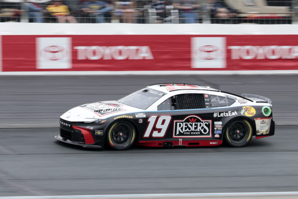 AUTO: JUN 23 NASCAR Cup Series USA Today 301