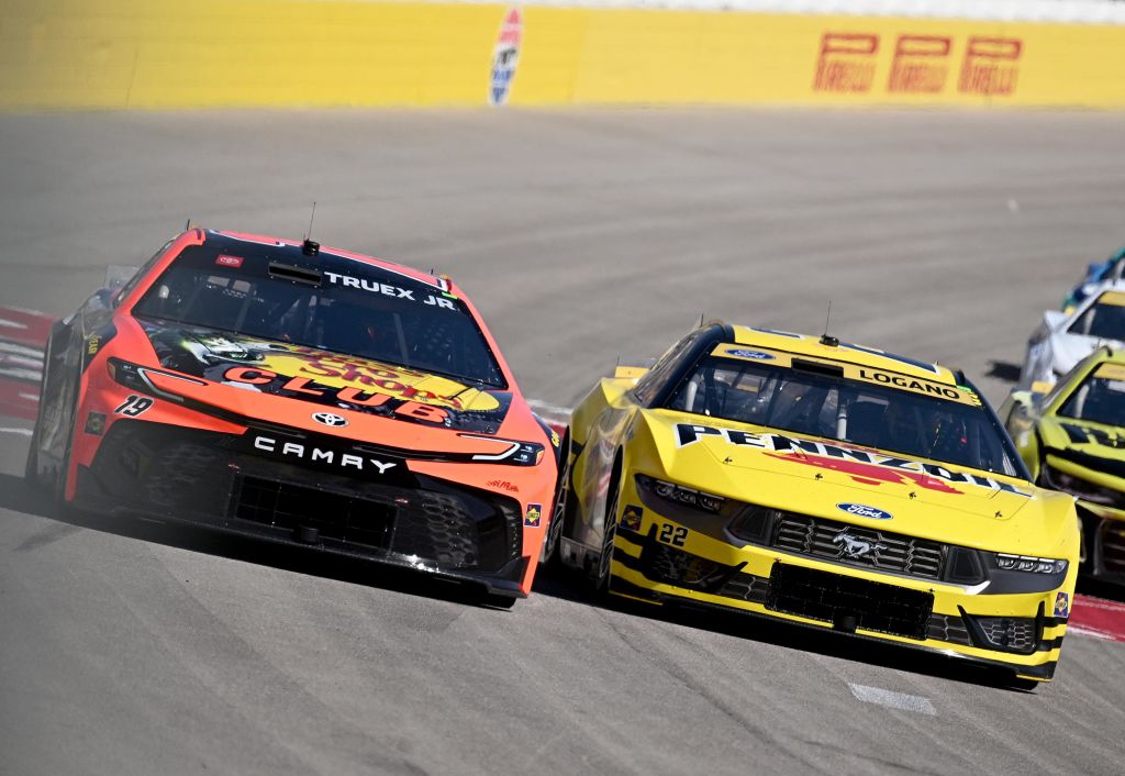 AUTO: OCT 20 NASCAR Cup Series South Point 400