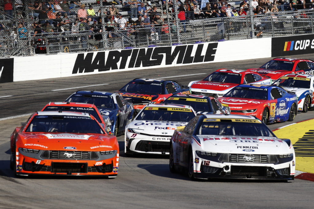 AUTO: NOV 03 NASCAR Cup Series XFINITY 500